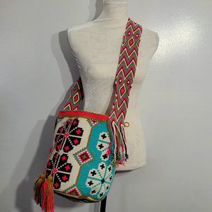 Wayuu Mochila Crossbody Shoulder Bag- NEW